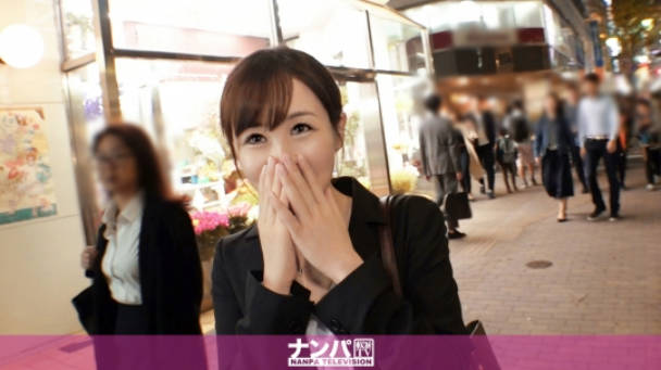 200GANA-2093 マジ軟派、初撮。 1372 セックスが大好きだけど彼氏不在で欲求不満なOLをGET！ナンパ師による強引なエロ展開に嫌がる素振りを見せつつも、エッチな期待にニヤケ顔が止まらないww流れで1年ぶりのセックス開始！}